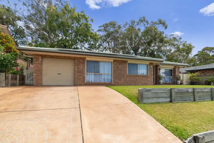 28 Angela Close, Carey Bay NSW 2283