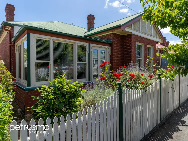 8 Roope Street, New Town TAS 7008