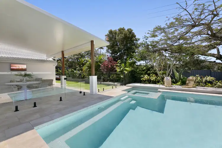 Second view of Homely house listing, 5 Mackay Place, Burleigh Waters QLD 4220