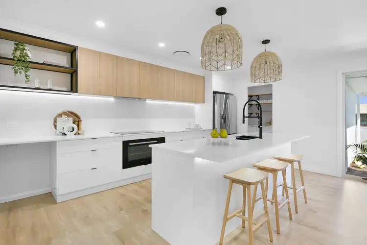 Third view of Homely house listing, 5 Mackay Place, Burleigh Waters QLD 4220