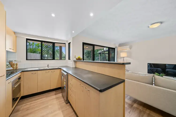 Sixth view of Homely unit listing, 8/182 Carmody Road, St Lucia QLD 4067