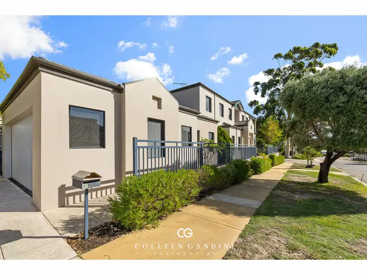 Second view of Homely house listing, 21 Crowley Vista, Salter Point WA 6152