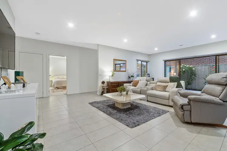 2/5 Claire Court, Hastings VIC 3915