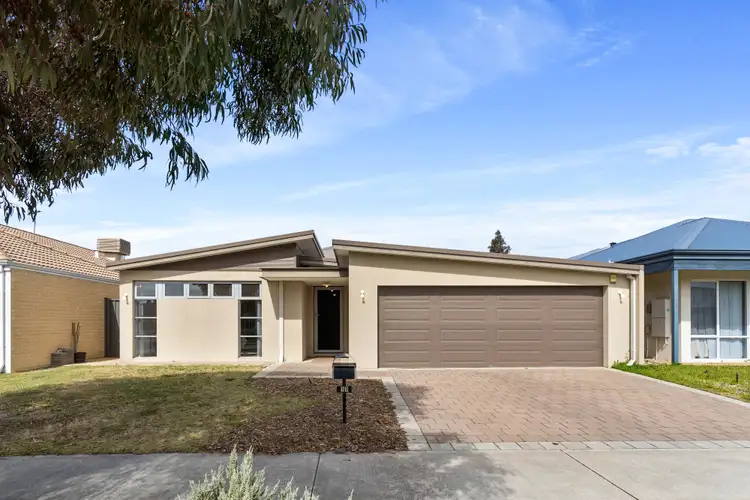 13 Bellas Circuit, Piara Waters WA 6112