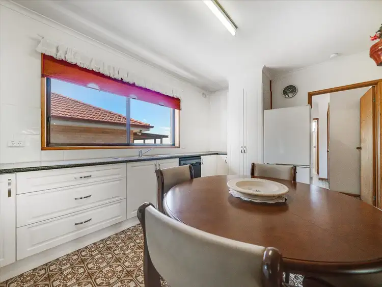 Fifth view of Homely house listing, 2 Eldon Court, Mirboo North VIC 3871