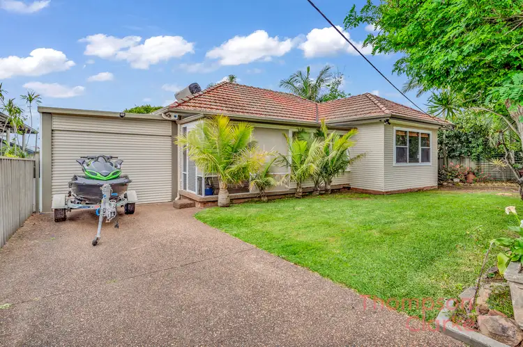 7 Young Street, Rutherford NSW 2320