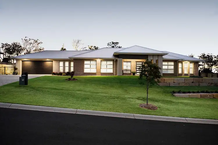14 Linus Street, Highfields QLD 4352