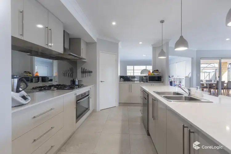 Sixth view of Homely house listing, 5 Snowflake Approach, Baldivis WA 6171