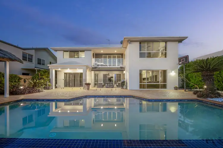 24 Kawana Crescent, Ashmore QLD 4214