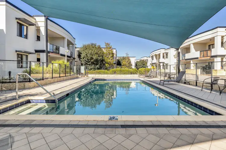 13/5 Eastleigh Loop, Currambine WA 6028