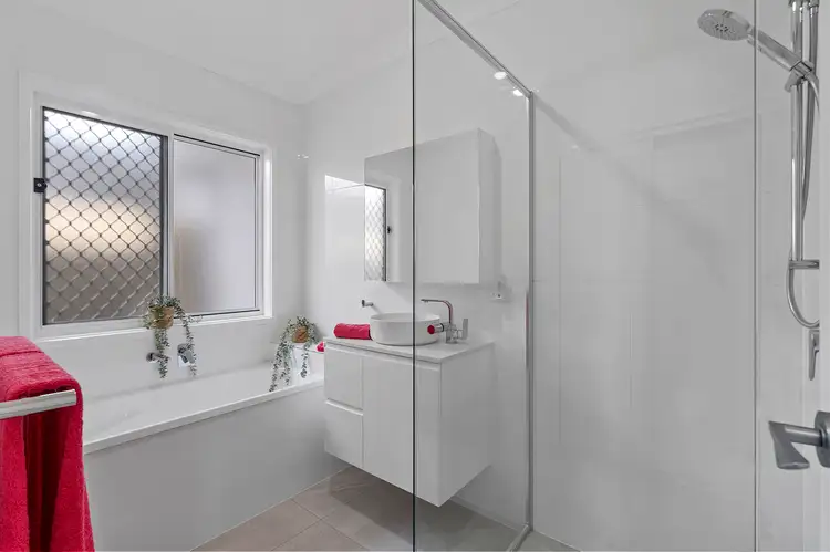 Sixth view of Homely semi-detached listing, 1/17 Hawthorne Street, Beenleigh QLD 4207