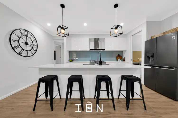 Fourth view of Homely house listing, 100 Grandvue Boulevard, Pakenham VIC 3810