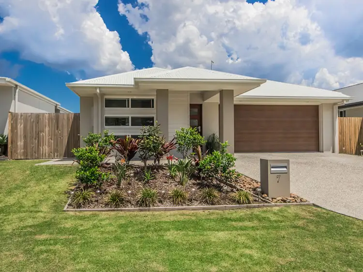 7 Stoneyway Avenue, Maudsland QLD 4210