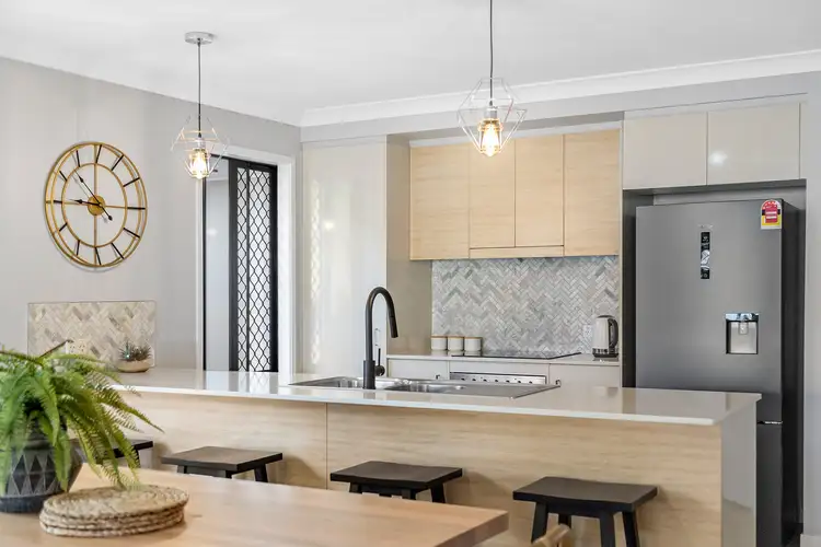 14 Livingstone Court, North Lakes QLD 4509