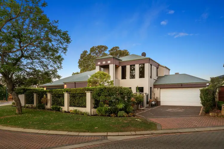 1 Kenneally Circuit, Salter Point WA 6152
