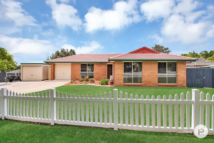 4 Barcoo Court, Hillcrest QLD 4118
