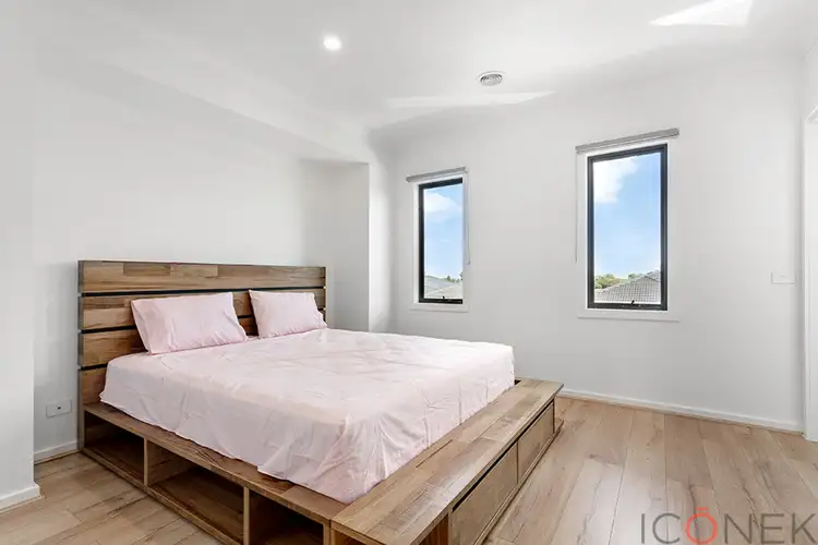 Sixth view of Homely house listing, 5 Banjo Close, Wollert VIC 3750