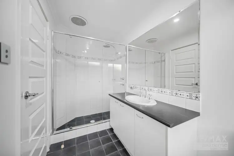 Seventh view of Homely house listing, 4 Kulana Way, Carramar WA 6031