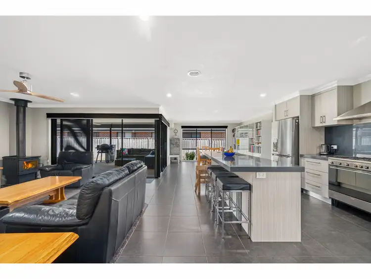 Fifth view of Homely house listing, 1 Cantwell Drive, Sale VIC 3850