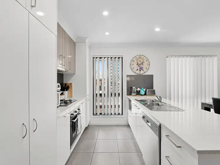 Second view of Homely house listing, 3 Myrtle Court, Fernvale QLD 4306