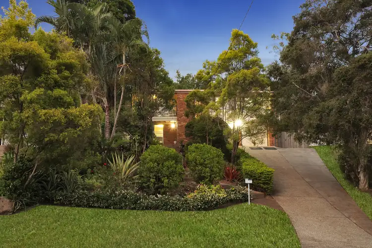 33 Grevillea Street, Everton Hills QLD 4053