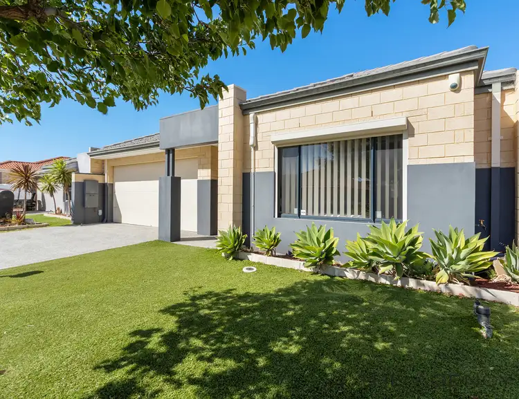 53 Warrilow Loop, Canning Vale WA 6155