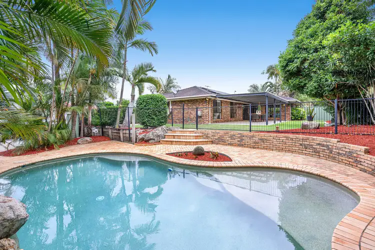 2 Song Place, Birkdale QLD 4159