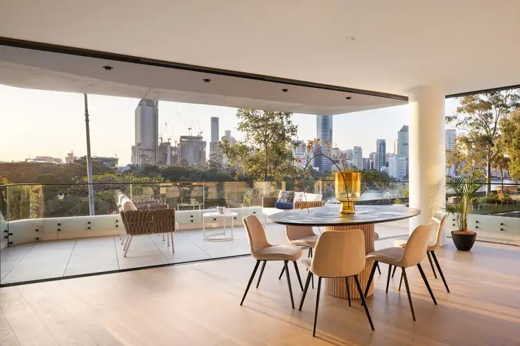 Second view of Homely unit listing, 4/128 River Terrace, Kangaroo Point QLD 4169