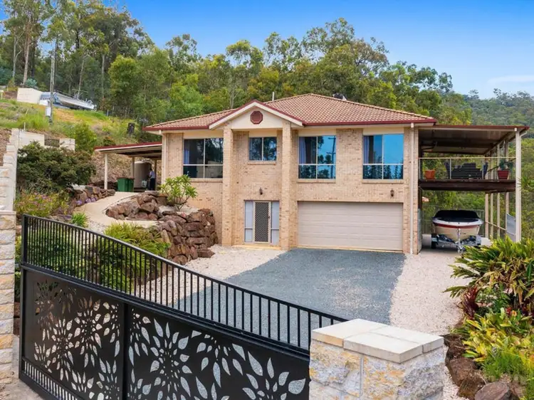27 Glenrowan Drive, Tallai QLD 4213