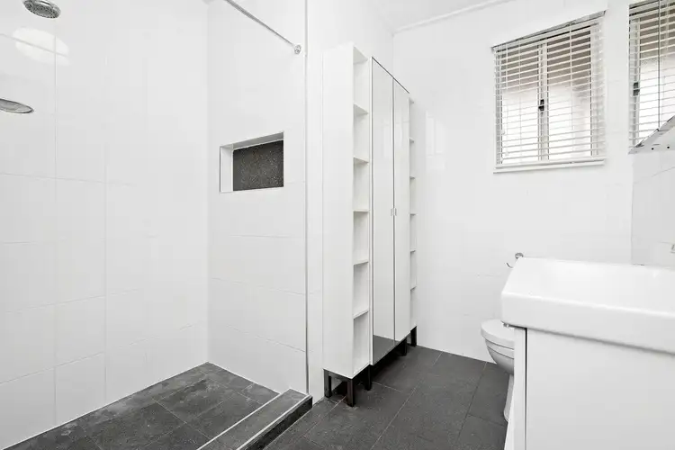 Third view of Homely flat listing, 1/300-302 Railway Parade, Carlton NSW 2218