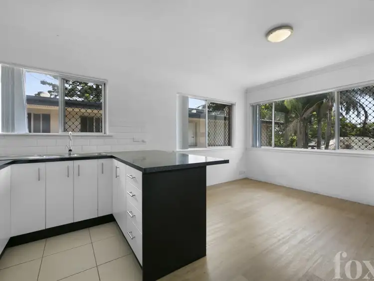Fifth view of Homely unit listing, 4/17 Meyer Street, Southport QLD 4215