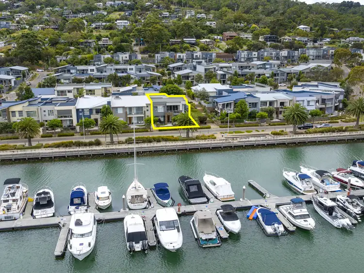 Second view of Homely house listing, 8 Harbourside Esplanande, Safety Beach VIC 3936