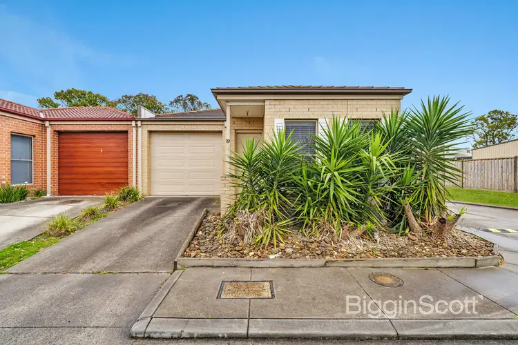 19/2-22 Breanne Place