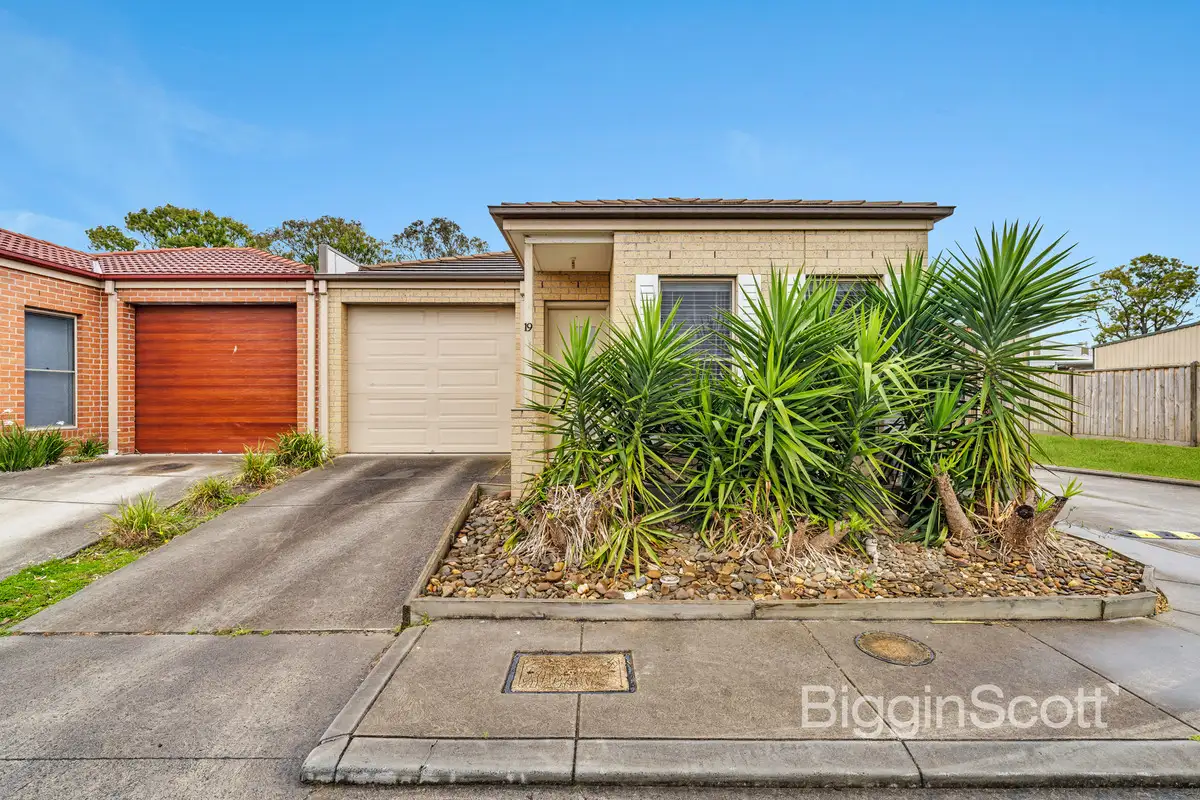 Main view of Homely unit listing, 19/2-22 Breanne Place, Keysborough VIC 3173