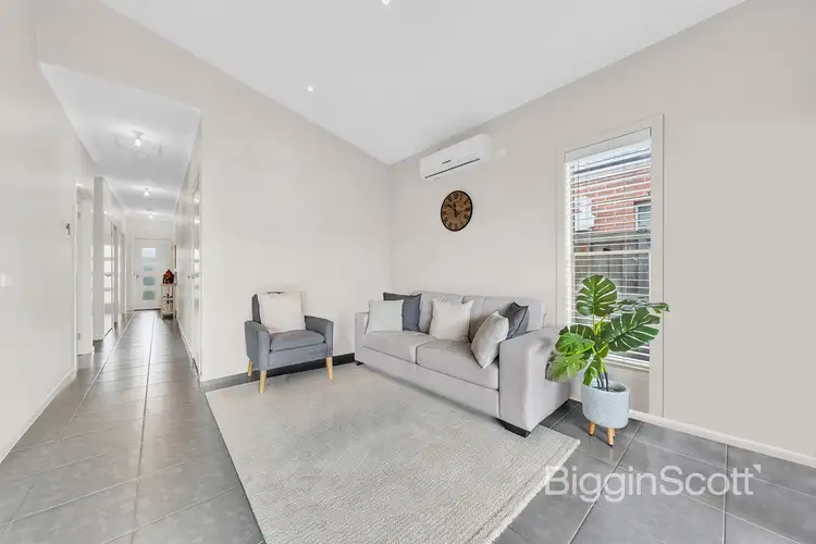 Second view of Homely unit listing, 19/2-22 Breanne Place, Keysborough VIC 3173
