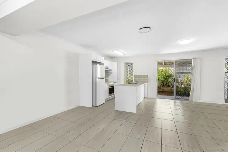 Third view of Homely townhouse listing, 6/53 Injune Circuit, Calamvale QLD 4116