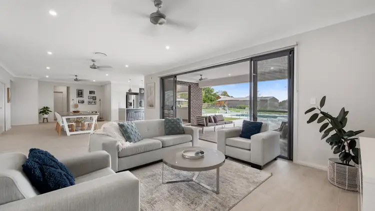 Sixth view of Homely house listing, 8 Candido Place, Silverdale NSW 2752