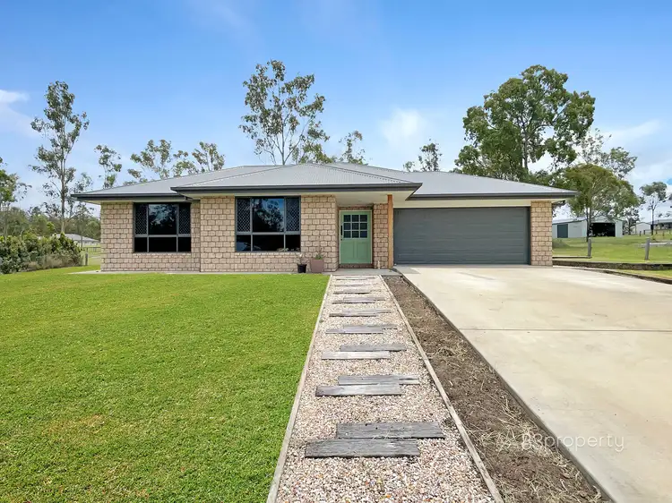 8 Wakefield Crescent, Kensington Grove QLD 4341