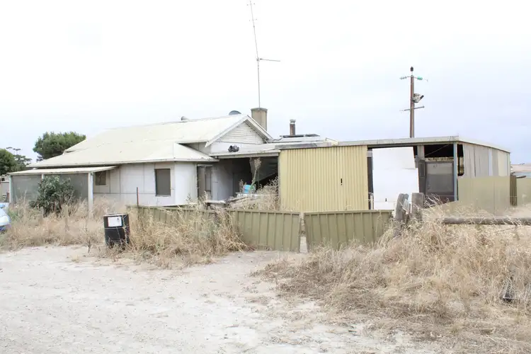 1 Cemetery Road, Black Springs SA 5413
