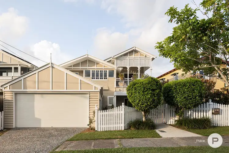 64 Lloyd Street, Camp Hill QLD 4152