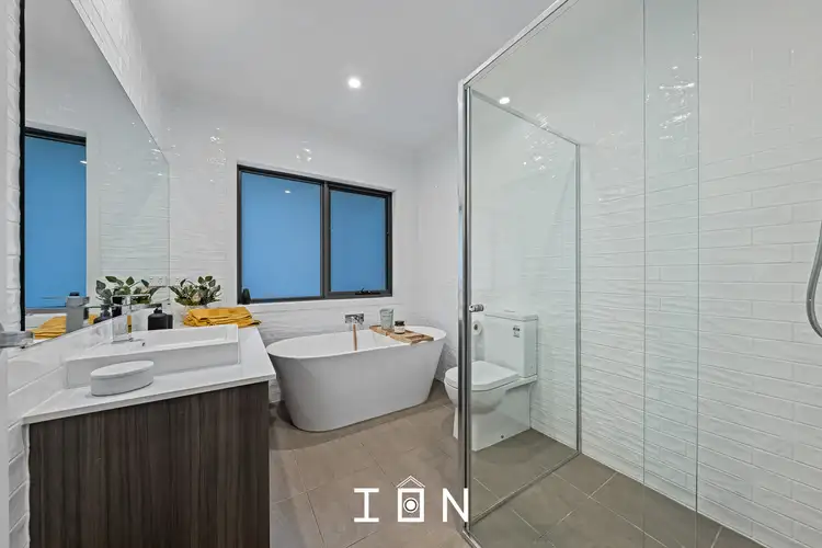 Fifth view of Homely house listing, 27 Canmore Street, Cranbourne East VIC 3977