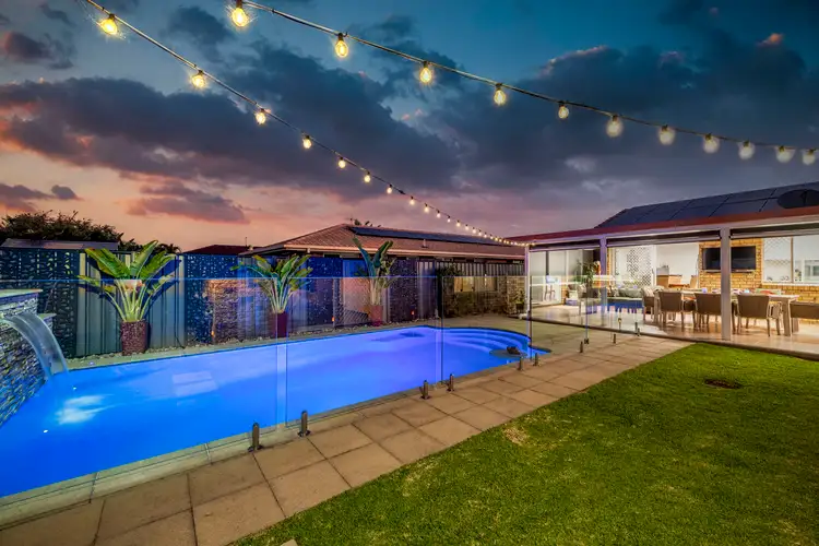 68 Bergamont Street, Elanora QLD 4221