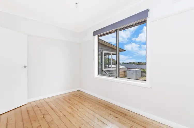 Sixth view of Homely house listing, 8 Kiama Avenue, Warrnambool VIC 3280