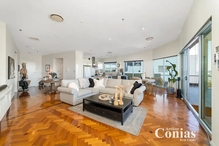 1802/30 Tank Street, Brisbane City QLD 4000
