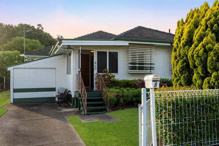8 Vernon Street, Ipswich QLD 4305