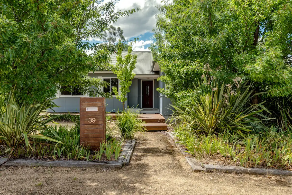Main view of Homely house listing, 39 Wyatt Street, Goulburn NSW 2580