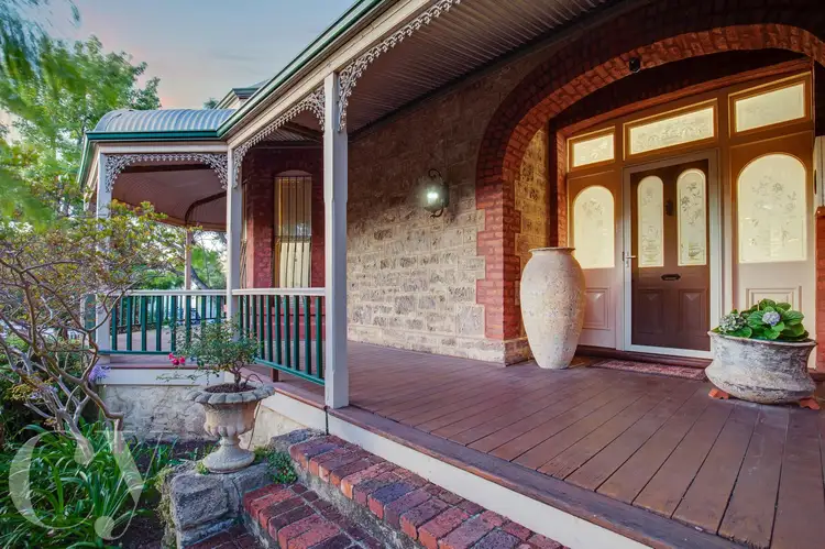 2 Barnett Street, Fremantle WA 6160