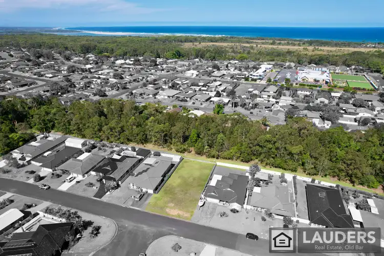 25 Ivy Crescent, Old Bar NSW 2430