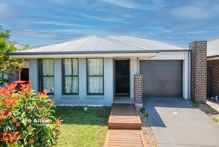 11 Nelson Street, Jordan Springs NSW 2747
