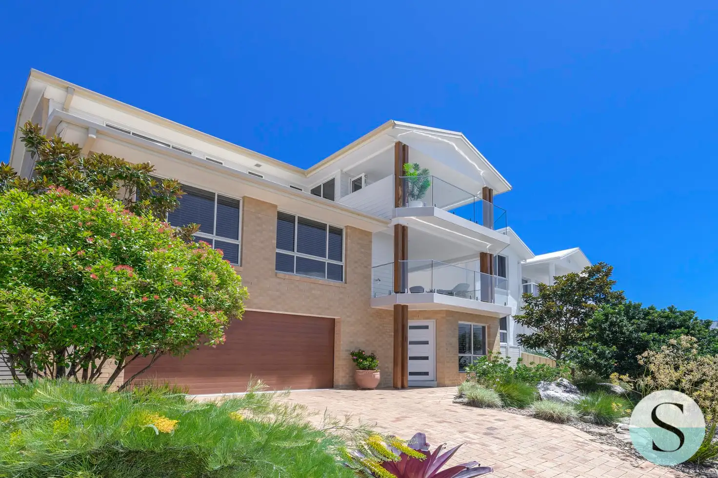 Main view of Homely house listing, 10 Barellan Street, Caves Beach NSW 2281